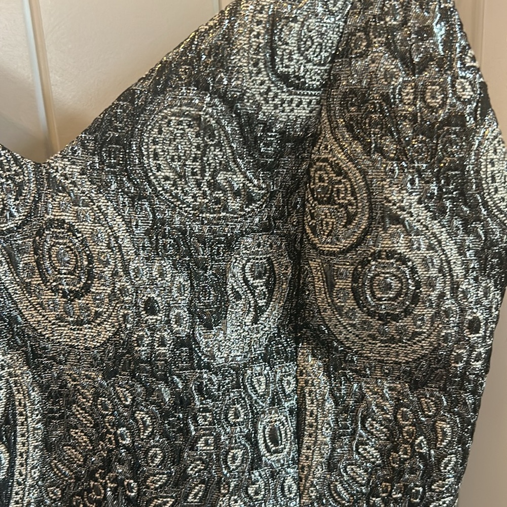 Alice + Olivia Anette Deep Pleat Cocktail Dress - Picture 5 of 8